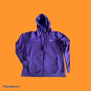 Under Armour large semi-fitted hooded sweatshirt.